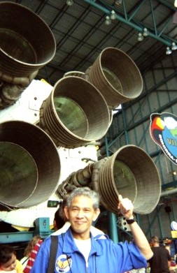 nasa-saturn5booster-1.jpg